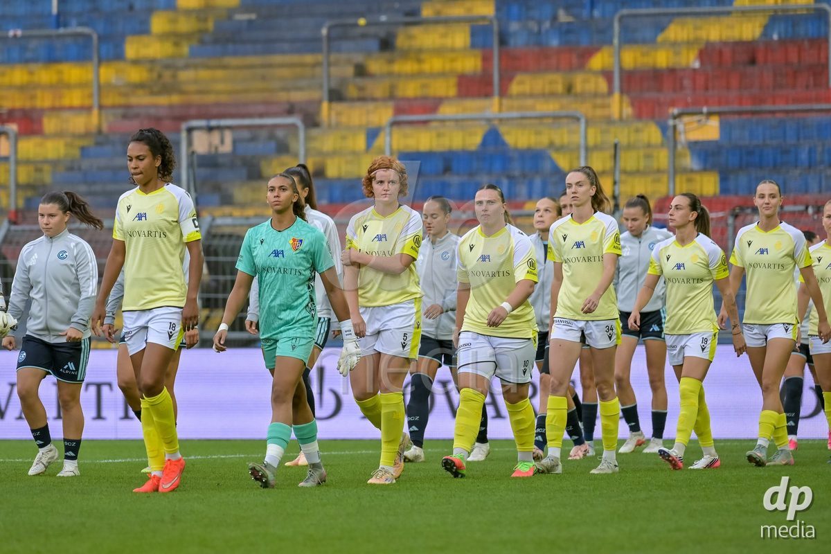 BASEL, SWITZERLAND - September 9: Teams during the AXA Women's Super League match between FC Basel 1893 and GC Frauenfussball at St. Jakob-Park on September 9, 2026 in Basel, Switzerland.