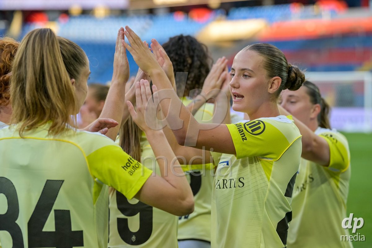 BASEL, SWITZERLAND - September 9: Team FC Basel during the AXA Women's Super League match between FC Basel 1893 and GC Frauenfussball at St. Jakob-Park on September 9, 2026 in Basel, Switzerland.