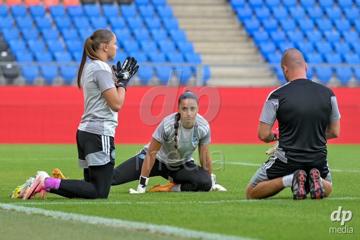 BASEL, SWITZERLAND - September 9: Jimena Vicario Casal of GC Frauenfussball and Yara Zwyssig of GC Frauenfussball with staff before the AXA Women's Super League match between FC Basel 1893 and GC Frauenfussball at St. Jakob-Park on September 9, 2026 in Basel, Switzerland.