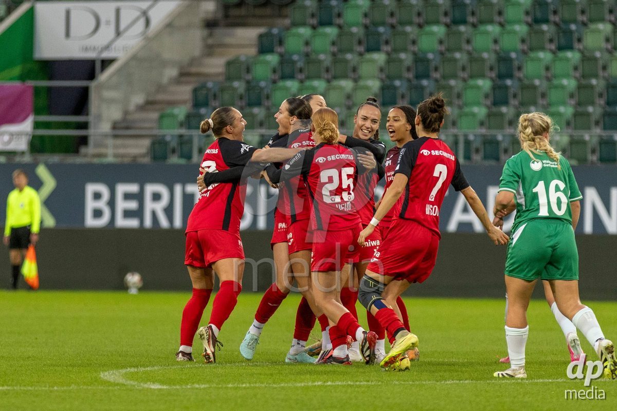 ST. GALLEN, SWITZERLAND - September 9: FC Aarau Frauen celebrating their goal during the AXA Women's Super League match between FC St. Gallen 1879 and FC Aarau Frauen at Berit Sitterstadion on September 9, 2026 in St. Gallen, Switzerland.