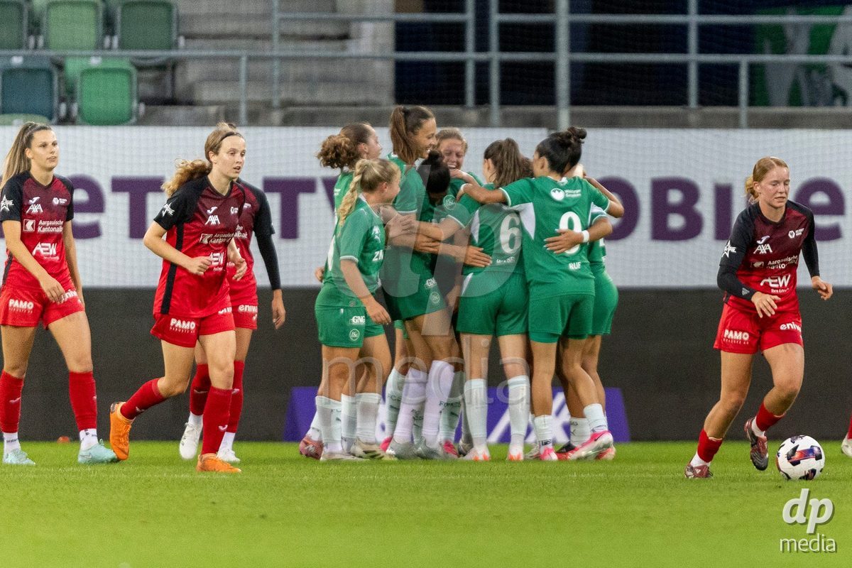 ST. GALLEN, SWITZERLAND - September 9: Players of FC St. Gallen Frauen celebrating their goal during the AXA Women's Super League match between FC St. Gallen 1879 and FC Aarau Frauen at Berit Sitterstadion on September 9, 2026 in St. Gallen, Switzerland.