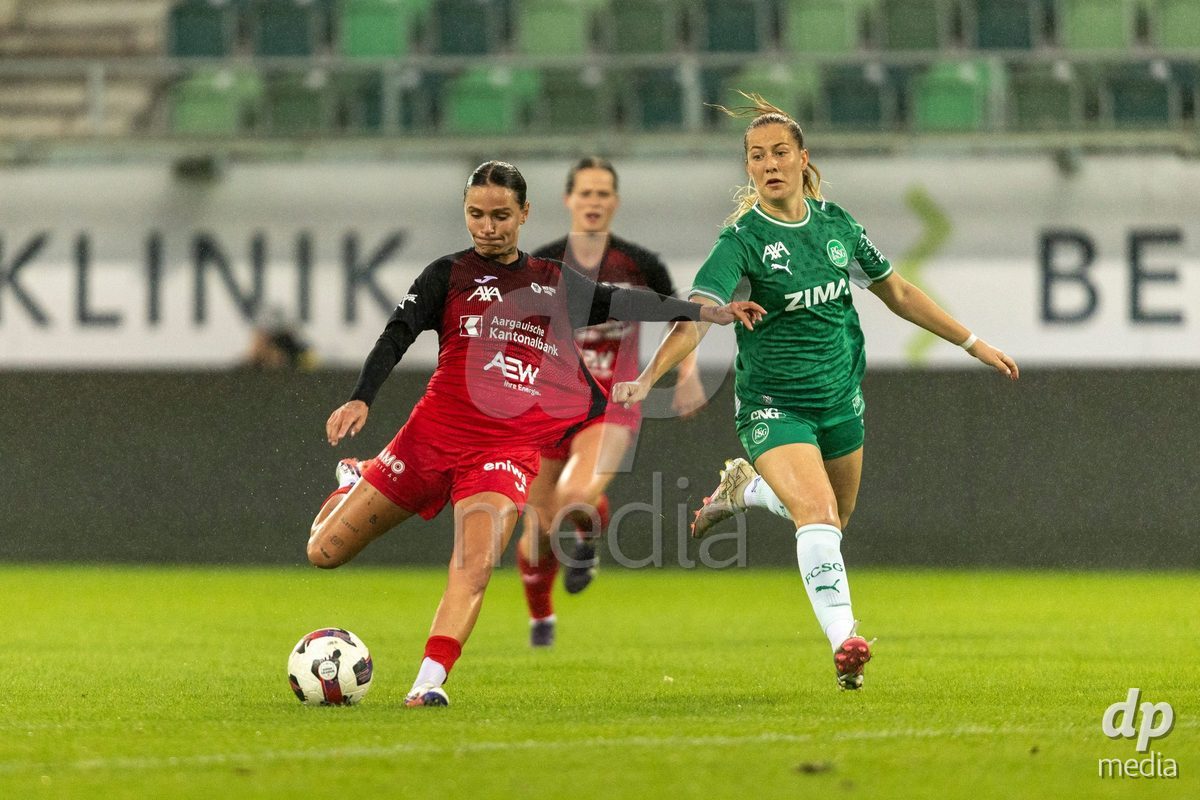 ST. GALLEN, SWITZERLAND - September 9: Vanesa Hoti of FC Aarau Frauen (L) shoots the ball during the AXA Women's Super League match between FC St. Gallen 1879 and FC Aarau Frauen at Berit Sitterstadion on September 9, 2026 in St. Gallen, Switzerland.