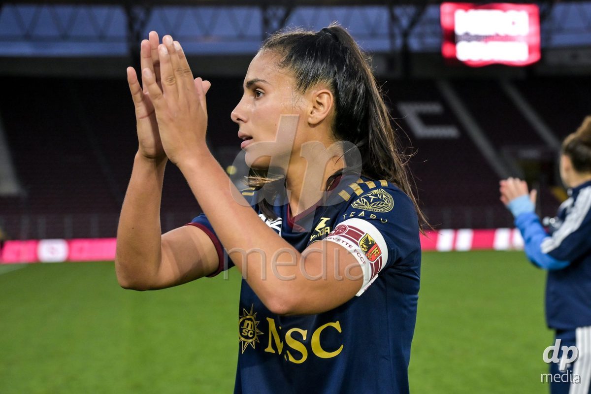 GENEVA, SWITZERLDAND - September 9: The players of Servette celebrate the victory during the AXA Women's Super League match between Servette FC Chenois Feminin and FC Yverdon Women at Stade de Geneve on September 9,2026 in Geneva, Switzerland