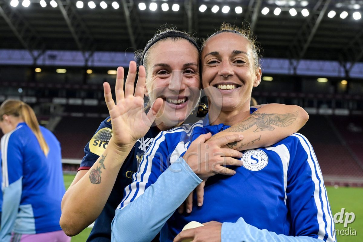GENEVA, SWITZERLDAND - September 9: The players of Servette celebrate the victory during the AXA Women's Super League match between Servette FC Chenois Feminin and FC Yverdon Women at Stade de Geneve on September 9,2026 in Geneva, Switzerland