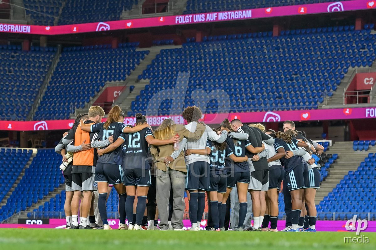 BASEL, SWITZERLAND - September 9: GC Frauenfussball  Team after  the AXA Women's Super League match between FC Basel 1893 and GC Frauenfussball at St. Jakob-Park on September 9, 2026 in Basel, Switzerland.