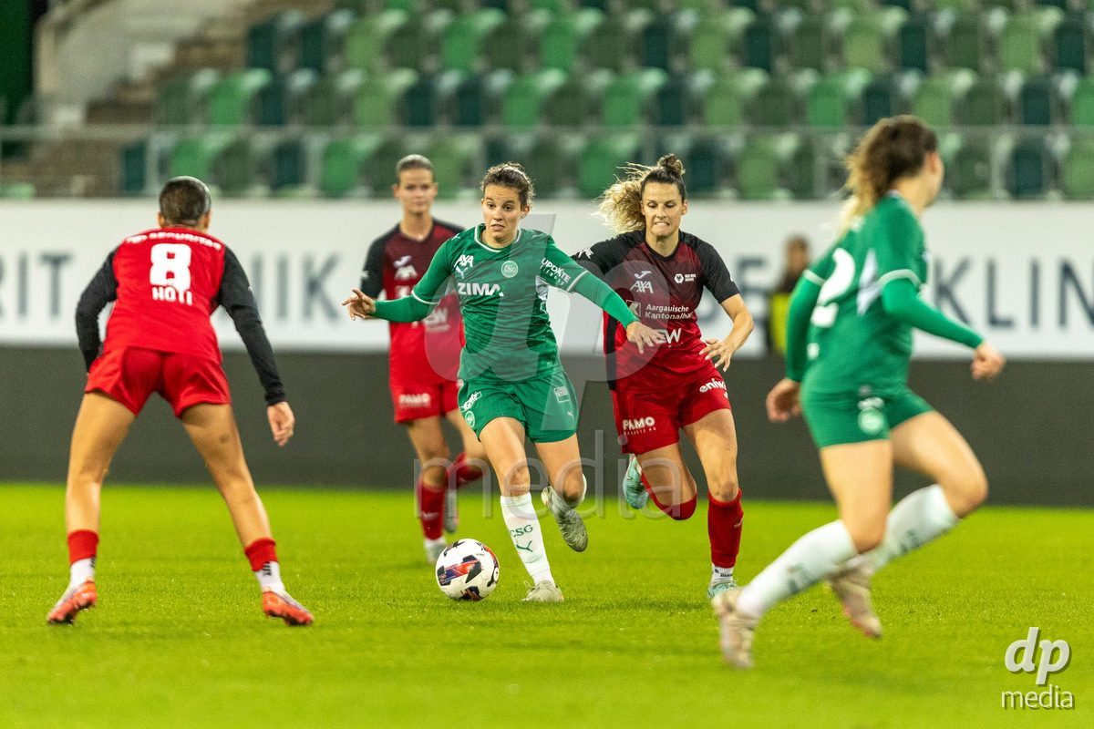 ST. GALLEN, SWITZERLAND - September 9: Yael Aeberhard of FC St. Gallen Frauen controls the ball during the AXA Women's Super League match between FC St. Gallen 1879 and FC Aarau Frauen at Berit Sitterstadion on September 9, 2026 in St. Gallen, Switzerland.
