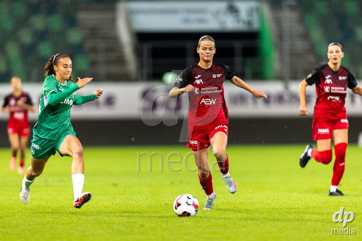 ST. GALLEN, SWITZERLAND - September 9: Xenia Truninger of FC Aarau Frauen controls the ball during the AXA Women's Super League match between FC St. Gallen 1879 and FC Aarau Frauen at Berit Sitterstadion on September 9, 2026 in St. Gallen, Switzerland.