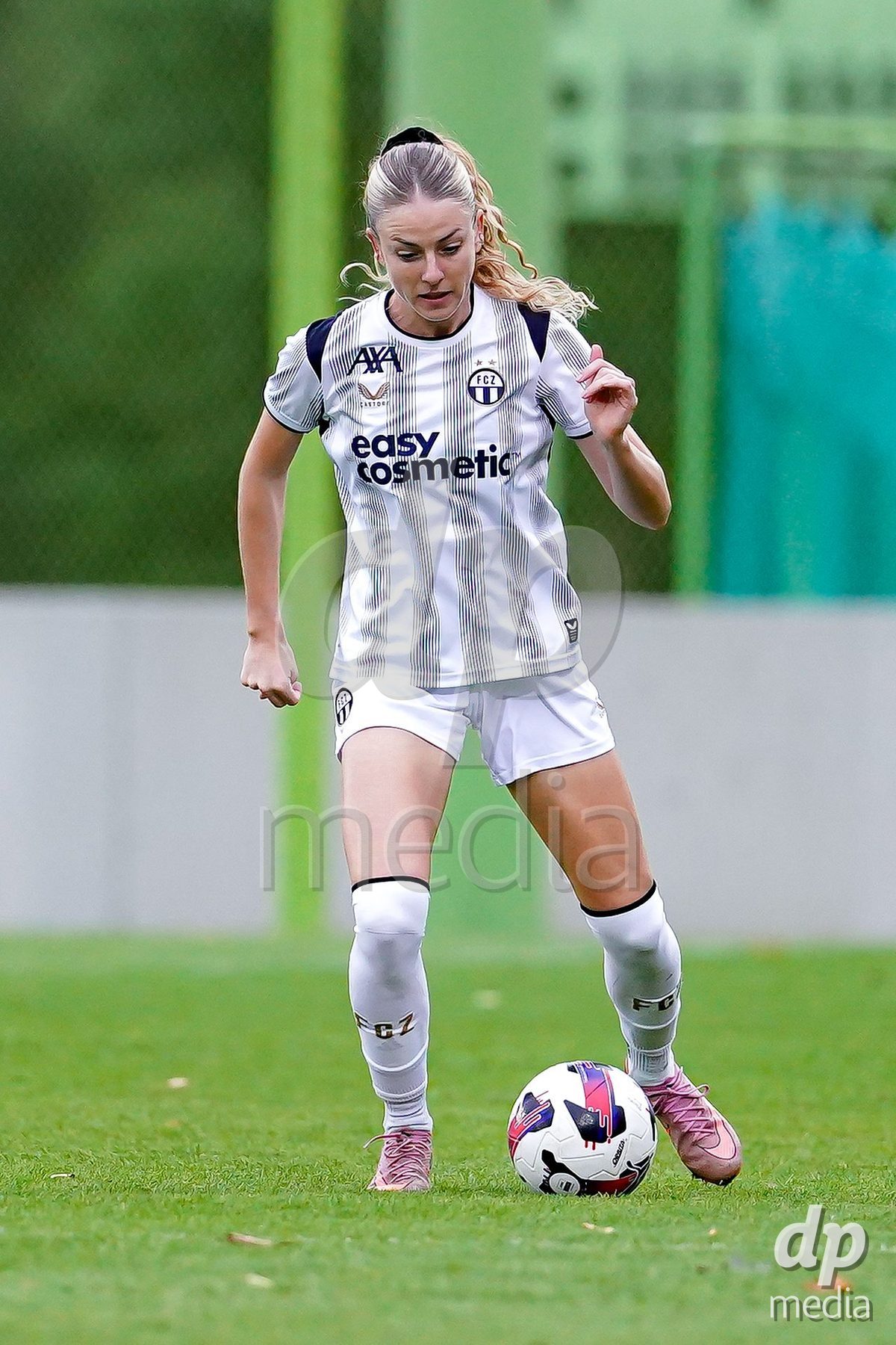 ZURICH, SWITZERLAND - September 9: Briana Eads of FC Zurich controls the ball during the AXA Women's Super League match between FC Zurich and BSC YB Frauen at Herrenschurli on September 9, 2026 in Zurich, Switzerland.
