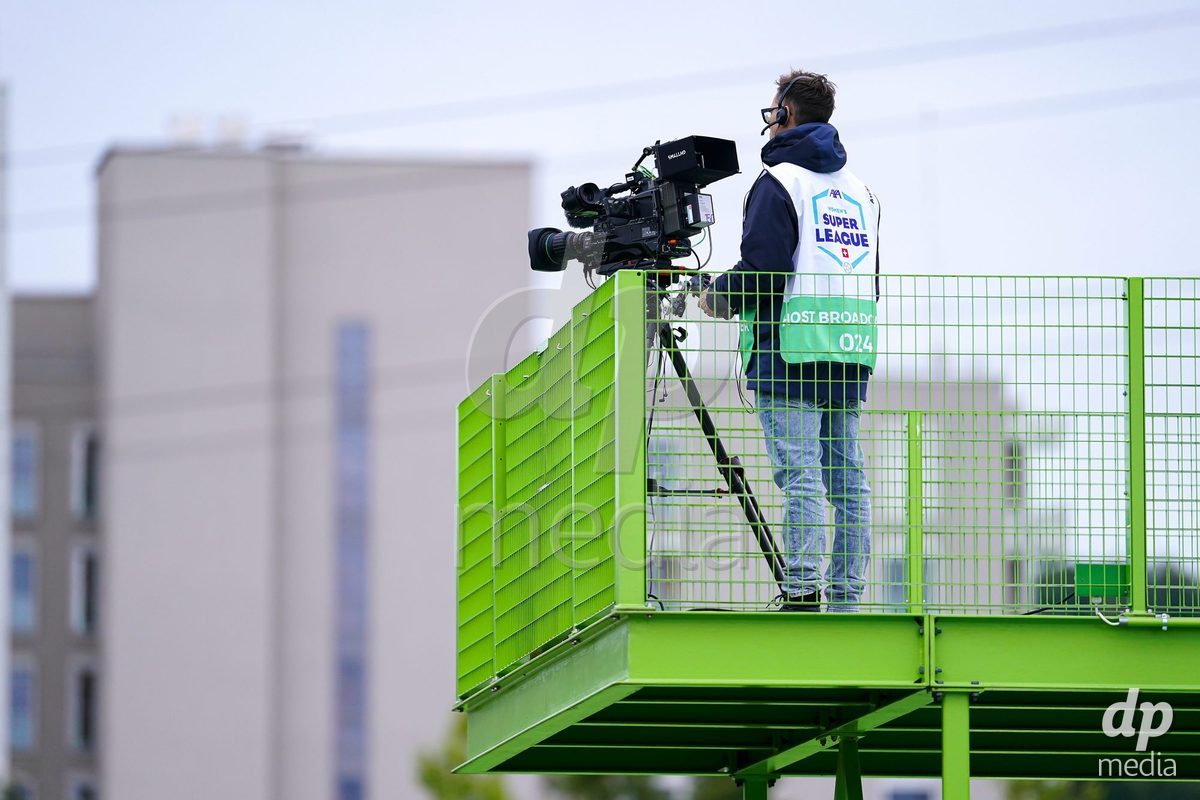 ZURICH, SWITZERLAND - September 9: SRF TV Camera operator during the AXA Women's Super League match between FC Zurich and BSC YB Frauen at Herrenschurli on September 9, 2026 in Zurich, Switzerland.