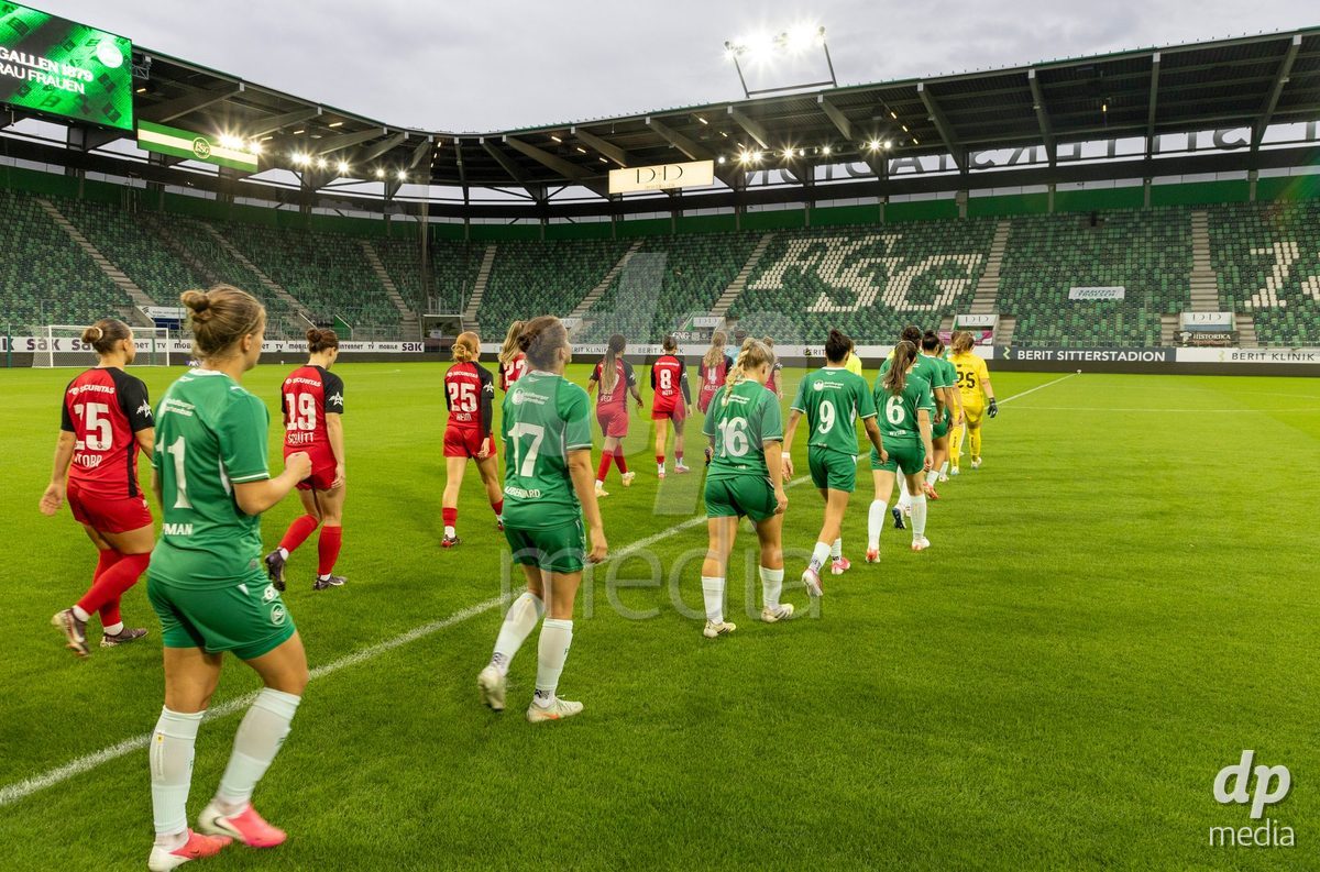 ST. GALLEN, SWITZERLAND - September 9: Players walking onto the field before the AXA Women's Super League match between FC St. Gallen 1879 and FC Aarau Frauen at Berit Sitterstadion on September 9, 2026 in St. Gallen, Switzerland.