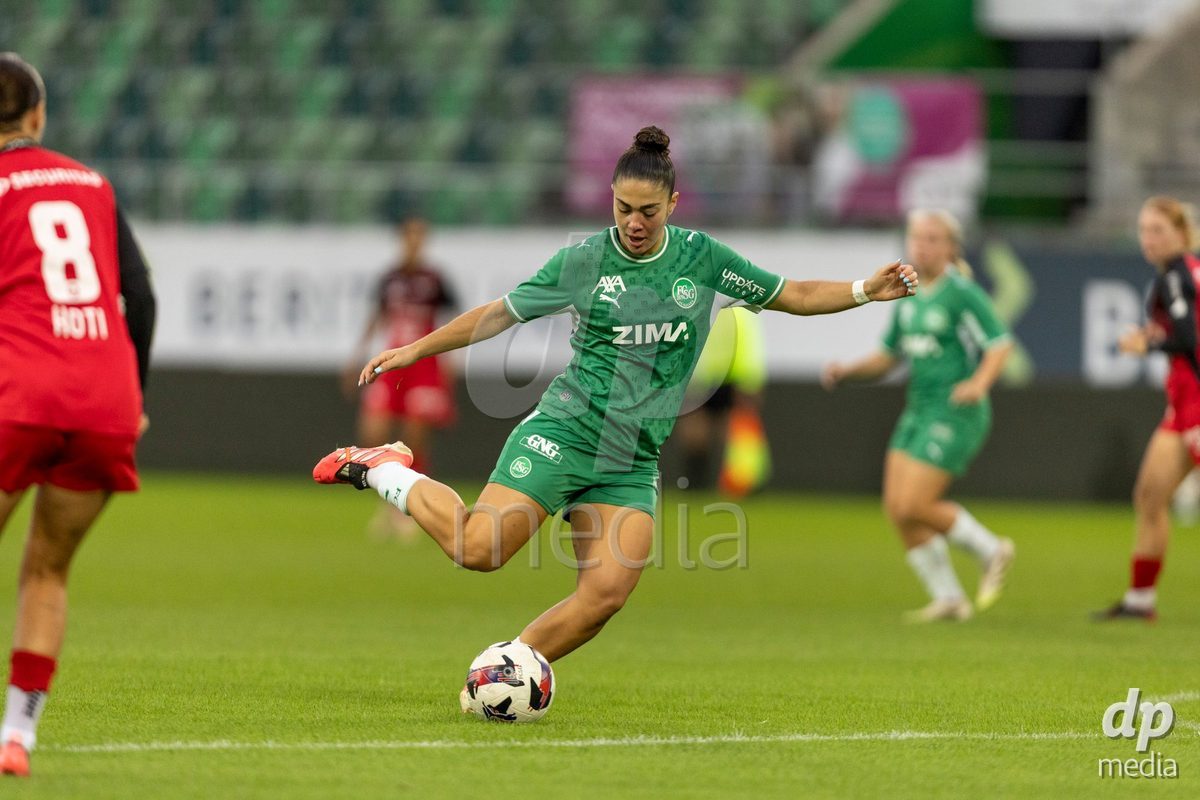 ST. GALLEN, SWITZERLAND - September 9: Alessandra de Freitas of FC St. Gallen Frauen passes the ball during the AXA Women's Super League match between FC St. Gallen 1879 and FC Aarau Frauen at Berit Sitterstadion on September 9, 2026 in St. Gallen, Switzerland.