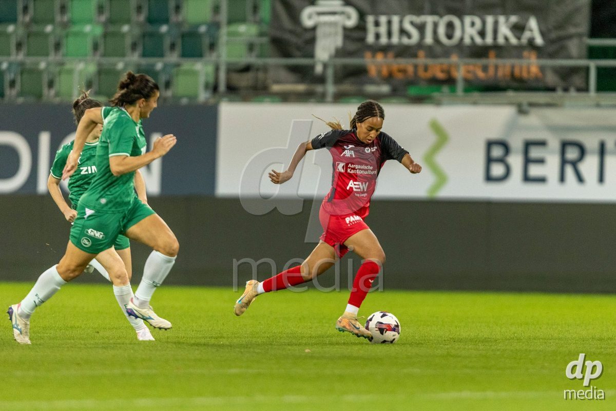 ST. GALLEN, SWITZERLAND - September 9: Joy Steck of FC Aarau Frauen controls the ball during the AXA Women's Super League match between FC St. Gallen 1879 and FC Aarau Frauen at Berit Sitterstadion on September 9, 2026 in St. Gallen, Switzerland.