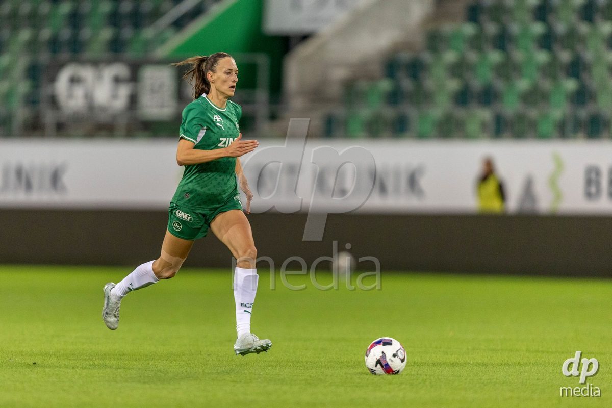 ST. GALLEN, SWITZERLAND - September 9: Jana Brunner of FC St. Gallen Frauen controls the ball during the AXA Women's Super League match between FC St. Gallen 1879 and FC Aarau Frauen at Berit Sitterstadion on September 9, 2026 in St. Gallen, Switzerland.