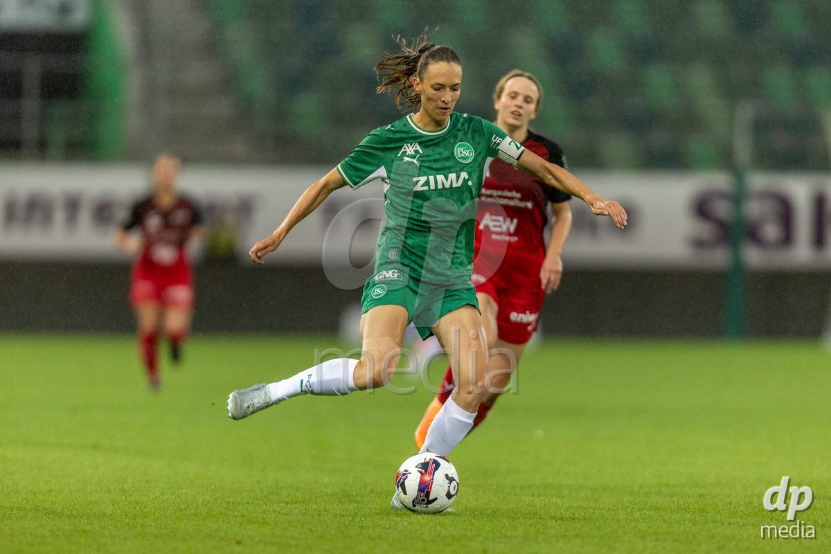 ST. GALLEN, SWITZERLAND - September 9: Jana Brunner of FC St. Gallen Frauen passes the ball during the AXA Women's Super League match between FC St. Gallen 1879 and FC Aarau Frauen at Berit Sitterstadion on September 9, 2026 in St. Gallen, Switzerland.