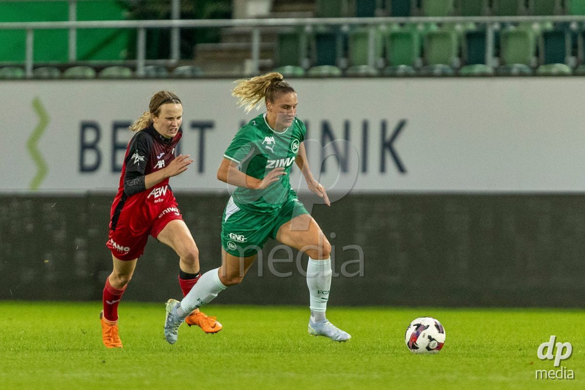 ST. GALLEN, SWITZERLAND - September 9: Sina Cavelti of FC St. Gallen Frauen controls the ball during the AXA Women's Super League match between FC St. Gallen 1879 and FC Aarau Frauen at Berit Sitterstadion on September 9, 2026 in St. Gallen, Switzerland.