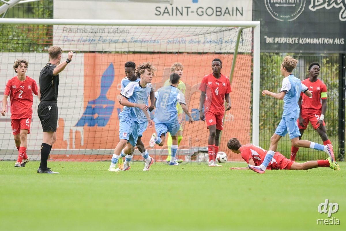 CHUR, SWITZERLAND - September 10: Luxembourg celebrate the 2-1 gol during the International friendly match between Switzerland U16 and Luxembourg U16 at Stade de Chur on September 10,2026 in Chur, Switzerland