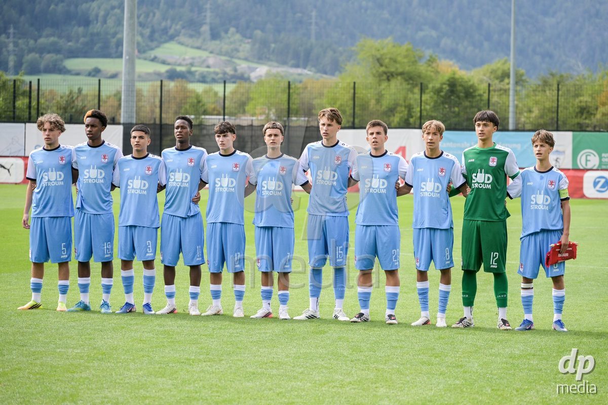CHUR, SWITZERLAND - September 10: The Luxembourg U16 team on the pitch for the national anthem during the International friendly match between Switzerland U16 and Luxembourg U16 at Stade de Chur on September 10,2026 in Chur, Switzerland