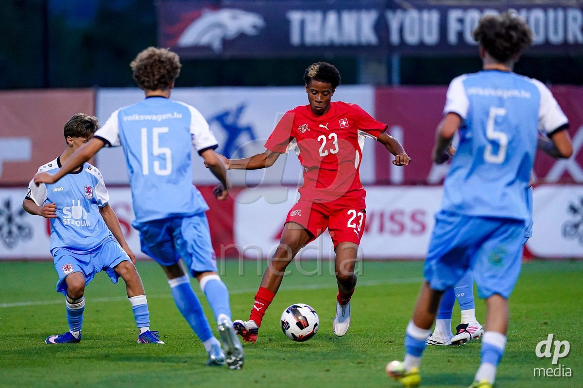 OBERE AU, Switzerland - September 8: Seny Diallo of Switzerland controls the ball during the International Friendly U20 match between Switzerland and Luxembourg at TBD on September 8, 2026 in Obere Au, Switzerland.
