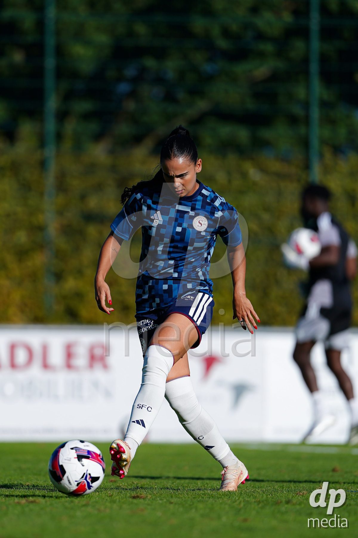 Rapperswil, Switzerland - September 12: Meriame Terchoun of Servette FC Chenois Feminin warming up during the AXA Women's Super League match between FC Rapperswil-Jona and Servette FC Chenois Feminin at Stadion Grünfeld on September 12, 2026 in Rapperswil, Switzerland.