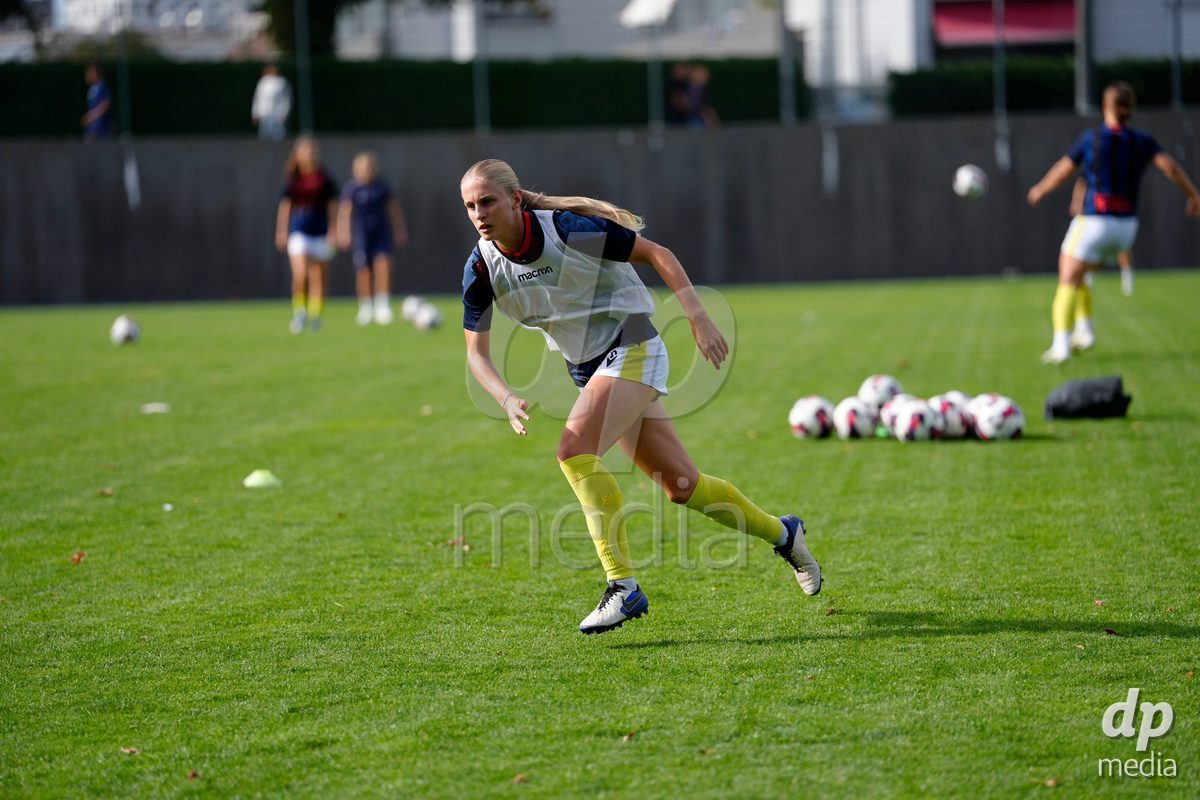 Zurich, Switzerland - September 13: Jacqueline Anne Hand of FC Basel 1893 during warmup before the AXA Women's Super League match between FC Zurich and FC Basel 1893 at Stadion Letzigrund on September 13, 2026 in Zurich, Switzerland.