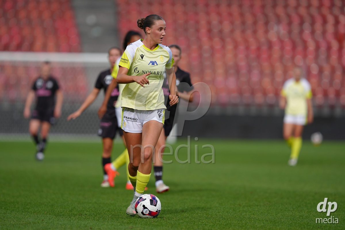 Zurich, Switzerland - September 13: Mia Franziska Bennewitz of FC Basel 1893 during the AXA Women's Super League match between FC Zurich and FC Basel 1893 at Stadion Letzigrund on September 13, 2026 in Zurich, Switzerland.