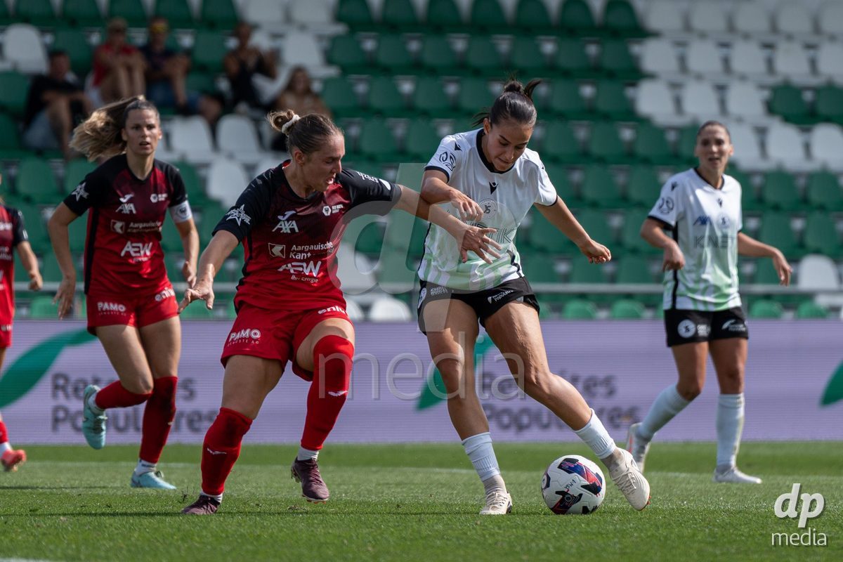 YVERDON-LES-BAINS - SWITZERLAND - SEPTEMBER 13 : Ines Khiri of Yverdon Sport Women takes a shot during the AXA Women's Super League match between Yverdon Sport Women and FC Aarau Frauen at Stade Municipal on September 13, 2026 in Yverdon-les-Bains, Switzerland.