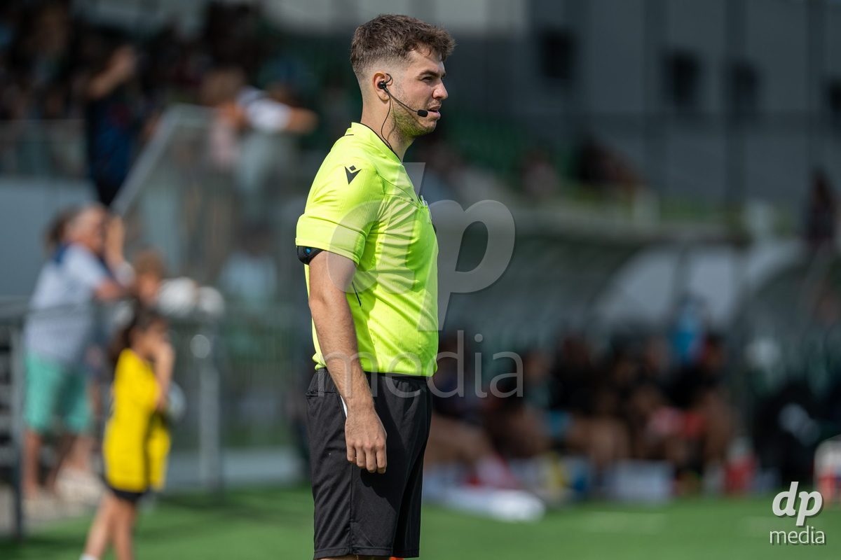 YVERDON-LES-BAINS - SWITZERLAND - SEPTEMBER 13 : Assistant referee, Dorian Begzati, in action during the AXA Women's Super League match between Yverdon Sport Women and FC Aarau Frauen at Stade Municipal on September 13, 2026 in Yverdon-les-Bains, Switzerland.