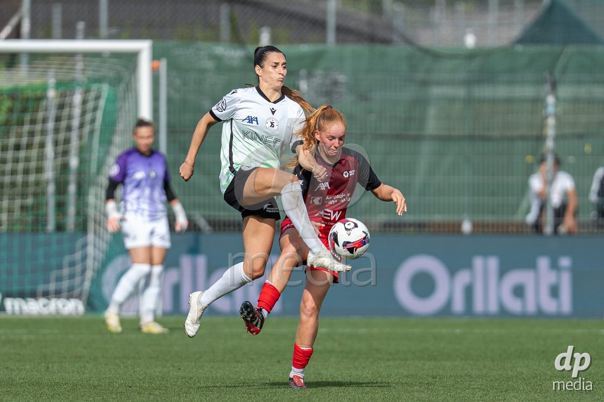 YVERDON-LES-BAINS - SWITZERLAND - SEPTEMBER 13 : Andrea Maddalen Sierra Larrauri of Yverdon Sport Women defends during the AXA Women's Super League match between Yverdon Sport Women and FC Aarau Frauen at Stade Municipal on September 13, 2026 in Yverdon-les-Bains, Switzerland.