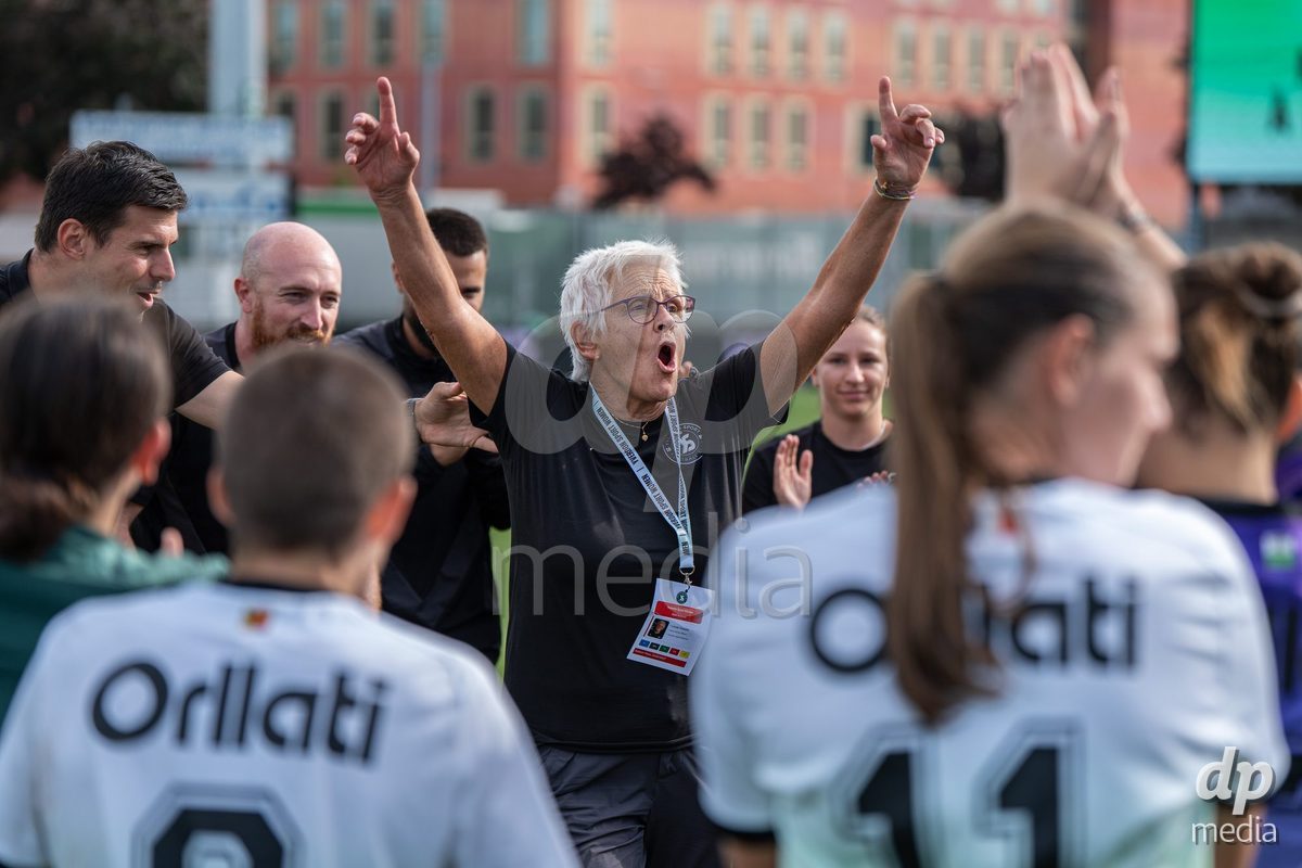 YVERDON-LES-BAINS - SWITZERLAND - SEPTEMBER 13 : Yverdon Sport Women celebrates their victory in the AXA Women's Super League at Stade Municipal on September 13, 2026 in Yverdon-les-Bains, Switzerland.