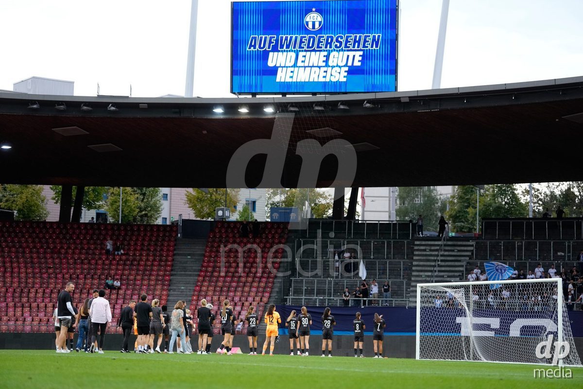 Zurich, Switzerland - September 13: Players of FC Zurich in front of the Fans after the AXA Women's Super League match between FC Zurich and FC Basel 1893 at Stadion Letzigrund on September 13, 2026 in Zurich, Switzerland.