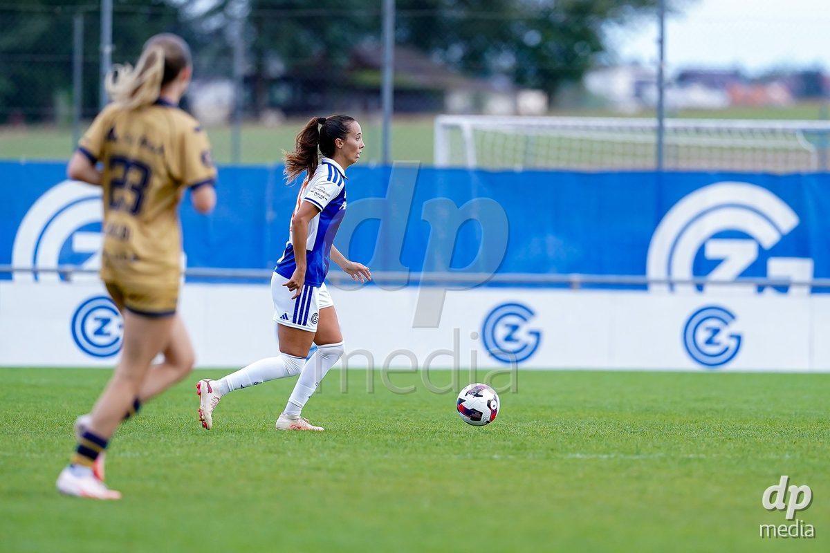 NIEDERHASLI, SWITZERLAND - September 13: Marta Cazalla of GC Frauenfussball controls the ball during the AXA Women's Super League match between GC Frauenfussball and FC Luzern at GC Campus on September 13, 2026 in Niederhasli, Switzerland.