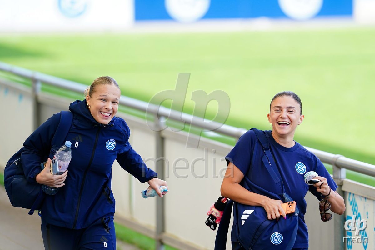 NIEDERHASLI, SWITZERLAND - September 13: Players of GC Frauenfussball arrival during the AXA Women's Super League match between GC Frauenfussball and FC Luzern at GC Campus on September 13, 2026 in Niederhasli, Switzerland.