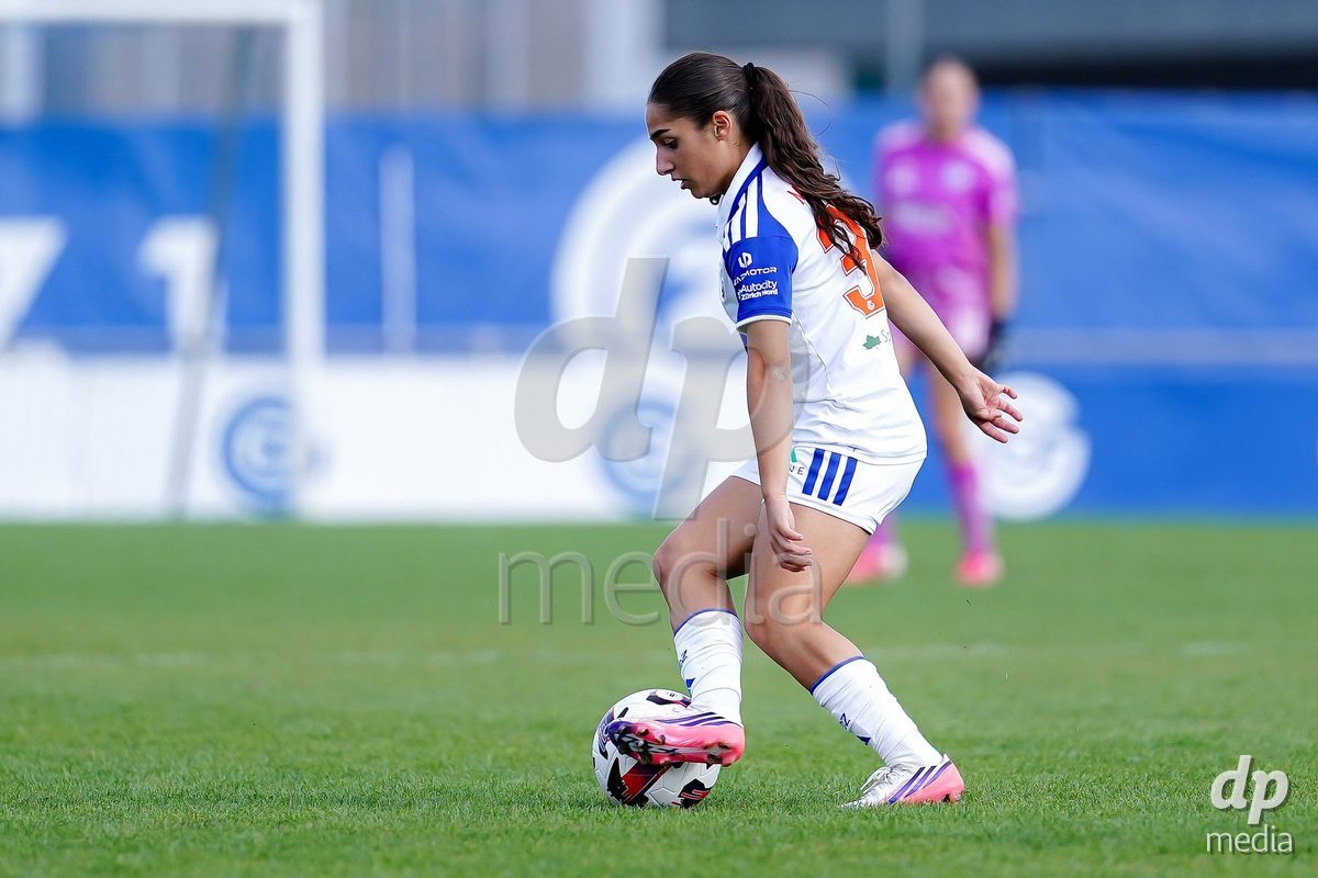 NIEDERHASLI, SWITZERLAND - September 13: Ilaria Maddaloni of GC Frauenfussball controls the ball during the AXA Women's Super League match between GC Frauenfussball and FC Luzern at GC Campus on September 13, 2026 in Niederhasli, Switzerland.
