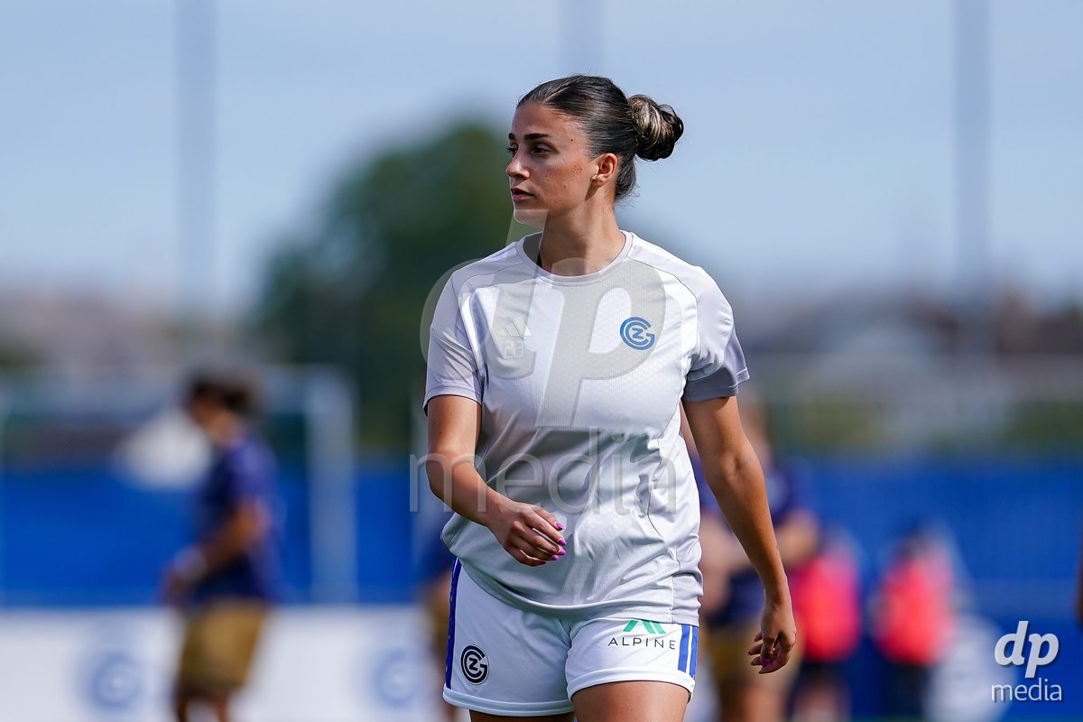 NIEDERHASLI, SWITZERLAND - September 13: Players of GC Frauenfussball warming up during the AXA Women's Super League match between GC Frauenfussball and FC Luzern at GC Campus on September 13, 2026 in Niederhasli, Switzerland.