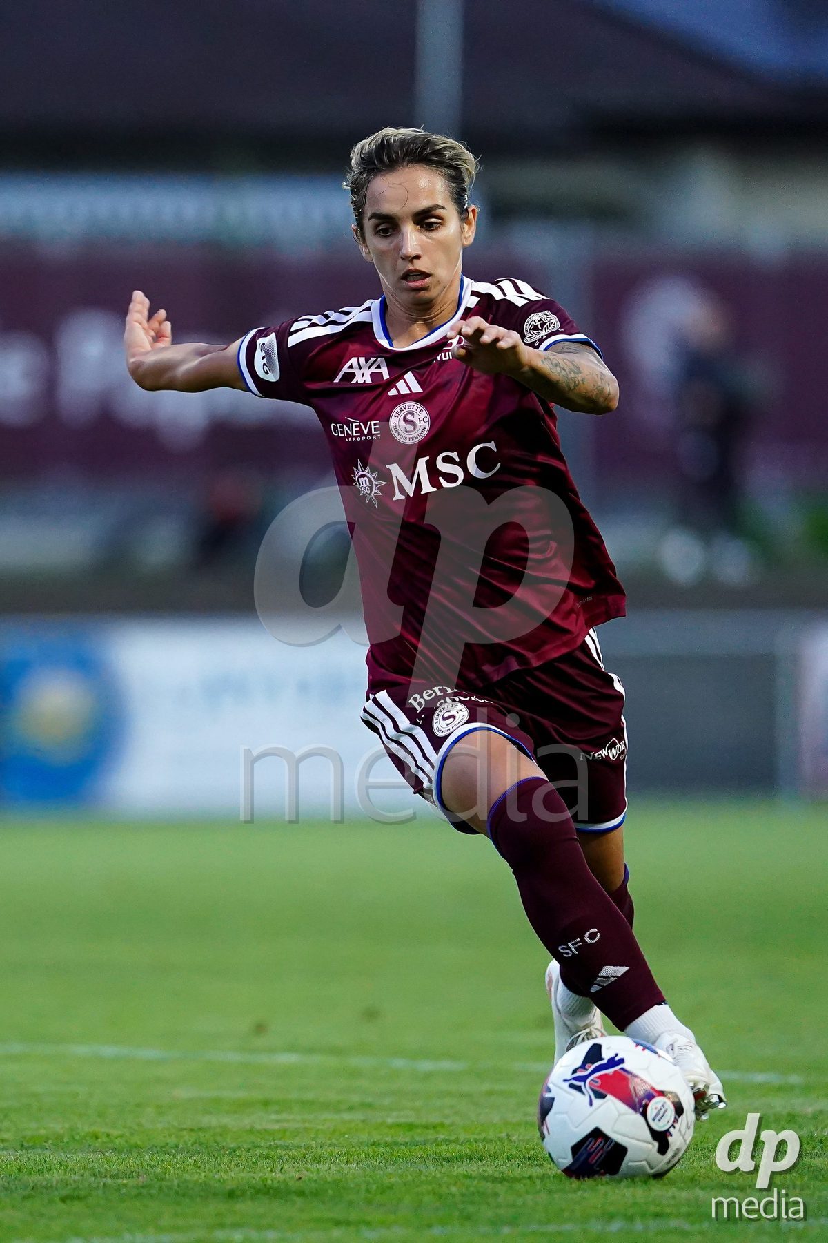 GENEVA, SWITZERLAND - SEPTEMBER 18: Natasa Andonova (NataÅ¡a Andonova) of Servette FC Chenois Feminin controls the ball during the AXA Women's Super League match between Servette FC Chenois Feminin and FC Zurich at Stade de Trois-Chene on September 18, 2026 in Geneva, Switzerland.