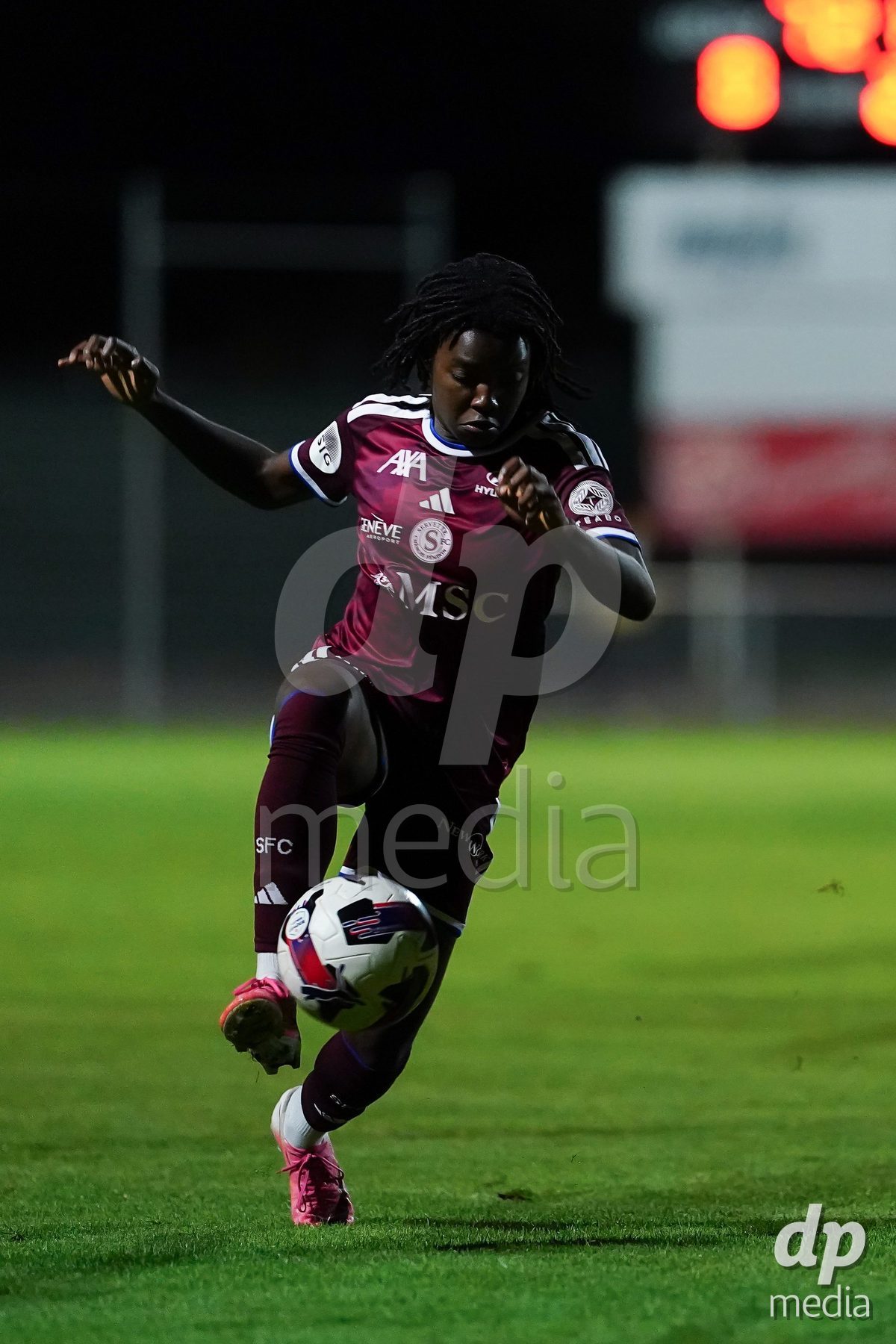 GENEVA, SWITZERLAND - SEPTEMBER 18: Garance Nein of Servette FC Chenois Feminin controls the ball during the AXA Women's Super League match between Servette FC Chenois Feminin and FC Zurich at Stade de Trois-Chene on September 18, 2026 in Geneva, Switzerland.