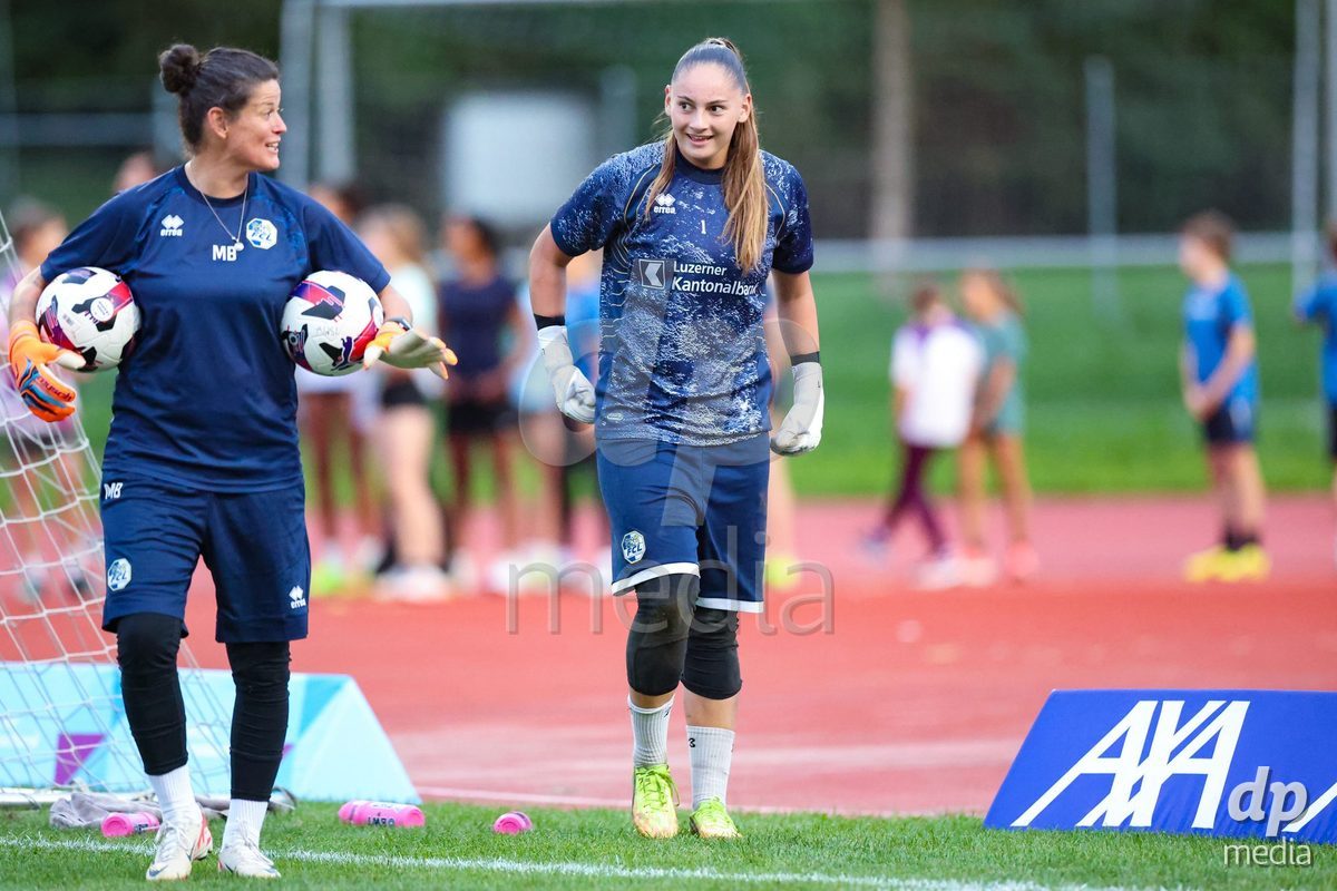 LUZERN, SWITZERLAND - SEPTEMBER 18: Lea Kramoviku (1, FC Luzern) during the warm up before the AXA Women's Super League match between FC Luzern and FC Yverdon Women at Hubelmatt on September 18, 2026 in Luzern, Switzerland.