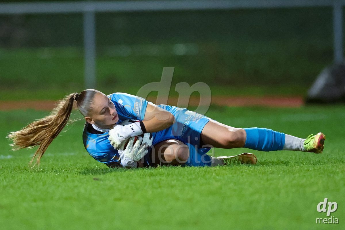 LUZERN, SWITZERLAND - SEPTEMBER 18: Lea Kramoviku (1, FC Luzern) during the AXA Women's Super League match between FC Luzern and FC Yverdon Women at Hubelmatt on September 18, 2026 in Luzern, Switzerland.
