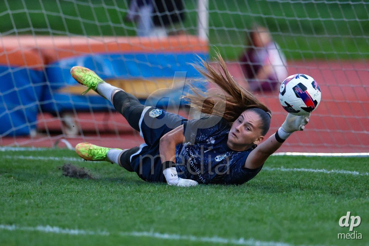 LUZERN, SWITZERLAND - SEPTEMBER 18: Lea Kramoviku (1, FC Luzern) during the pre-match warum-up at during the AXA Women's Super League match between FC Luzern and FC Yverdon Women at Hubelmatt on September 18, 2026 in Luzern, Switzerland.