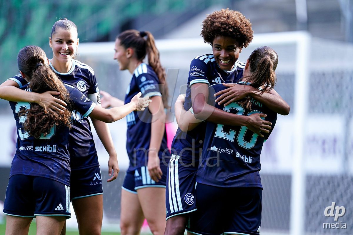 ST. GALLEN, SWITZERLAND - SEPTEMBER 19: Michelle Storni of GC Frauenfussball celebrating with team after scoring teams fourth goal during the AXA Women's Super League match between FC St. Gallen 1879 and GC Frauenfussball at Berit Sitterstadion on September 19, 2026 in St. Gallen, Switzerland.