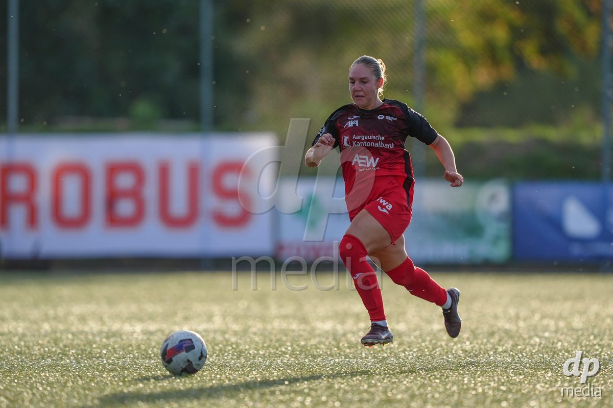 AARAU, SWITZERLAND - SEPTEMBER 19: Rebecca Anne Storr of FC Aarau Frauen during the AXA Women's Super League match between FC Aarau Frauen and BSC YB Frauen at Sportanlage Schachen on September 19, 2026 in Aarau, Switzerland.