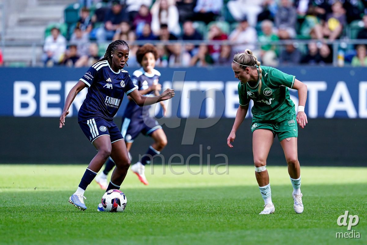 ST. GALLEN, SWITZERLAND - SEPTEMBER 19: Paige Bailey-Gayle of GC Frauenfussball (L) controls the ball during the AXA Women's Super League match between FC St. Gallen 1879 and GC Frauenfussball at Berit Sitterstadion on September 19, 2026 in St. Gallen, Switzerland.