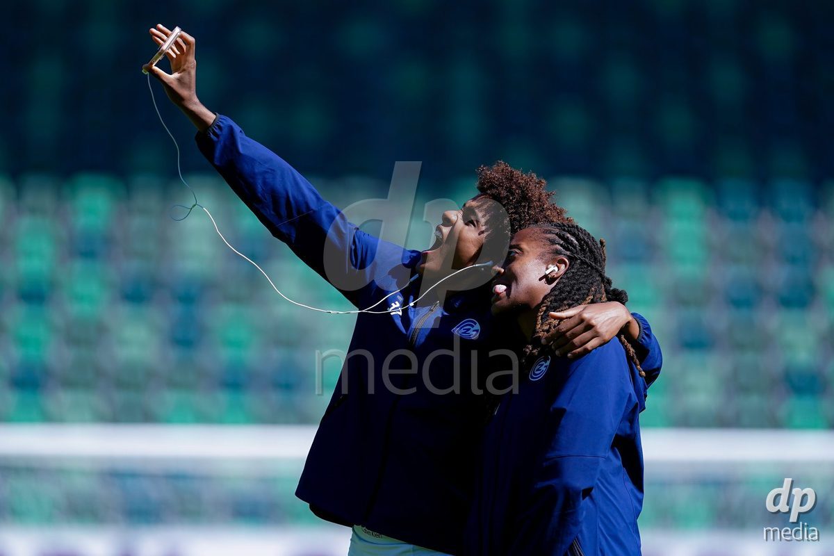 ST. GALLEN, SWITZERLAND - SEPTEMBER 19: Players of GC Frauenfussball arrival during the AXA Women's Super League match between FC St. Gallen 1879 and GC Frauenfussball at Berit Sitterstadion on September 19, 2026 in St. Gallen, Switzerland.