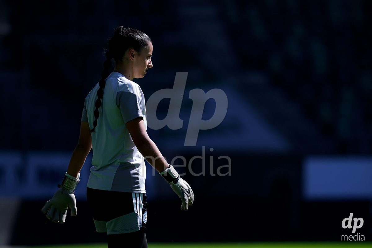 ST. GALLEN, SWITZERLAND - SEPTEMBER 19: Players of GC Frauenfussball warming up during the AXA Women's Super League match between FC St. Gallen 1879 and GC Frauenfussball at Berit Sitterstadion on September 19, 2026 in St. Gallen, Switzerland.