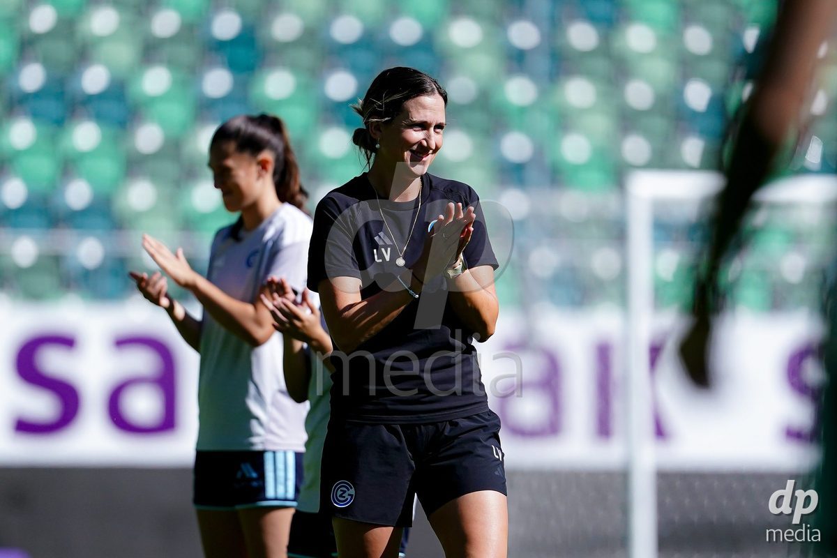 ST. GALLEN, SWITZERLAND - SEPTEMBER 19: Laura Vetterlein, Head Coach of GC Frauenfussball, during the AXA Women's Super League match between FC St. Gallen 1879 and GC Frauenfussball at Berit Sitterstadion on September 19, 2026 in St. Gallen, Switzerland.