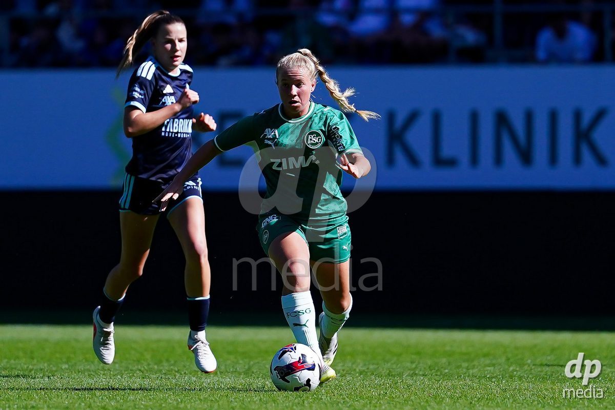 ST. GALLEN, SWITZERLAND - SEPTEMBER 19: Alzbeta Nemcova of St.Gallen 1879 controls the ball during the AXA Women's Super League match between FC St. Gallen 1879 and GC Frauenfussball at Berit Sitterstadion on September 19, 2026 in St. Gallen, Switzerland.
