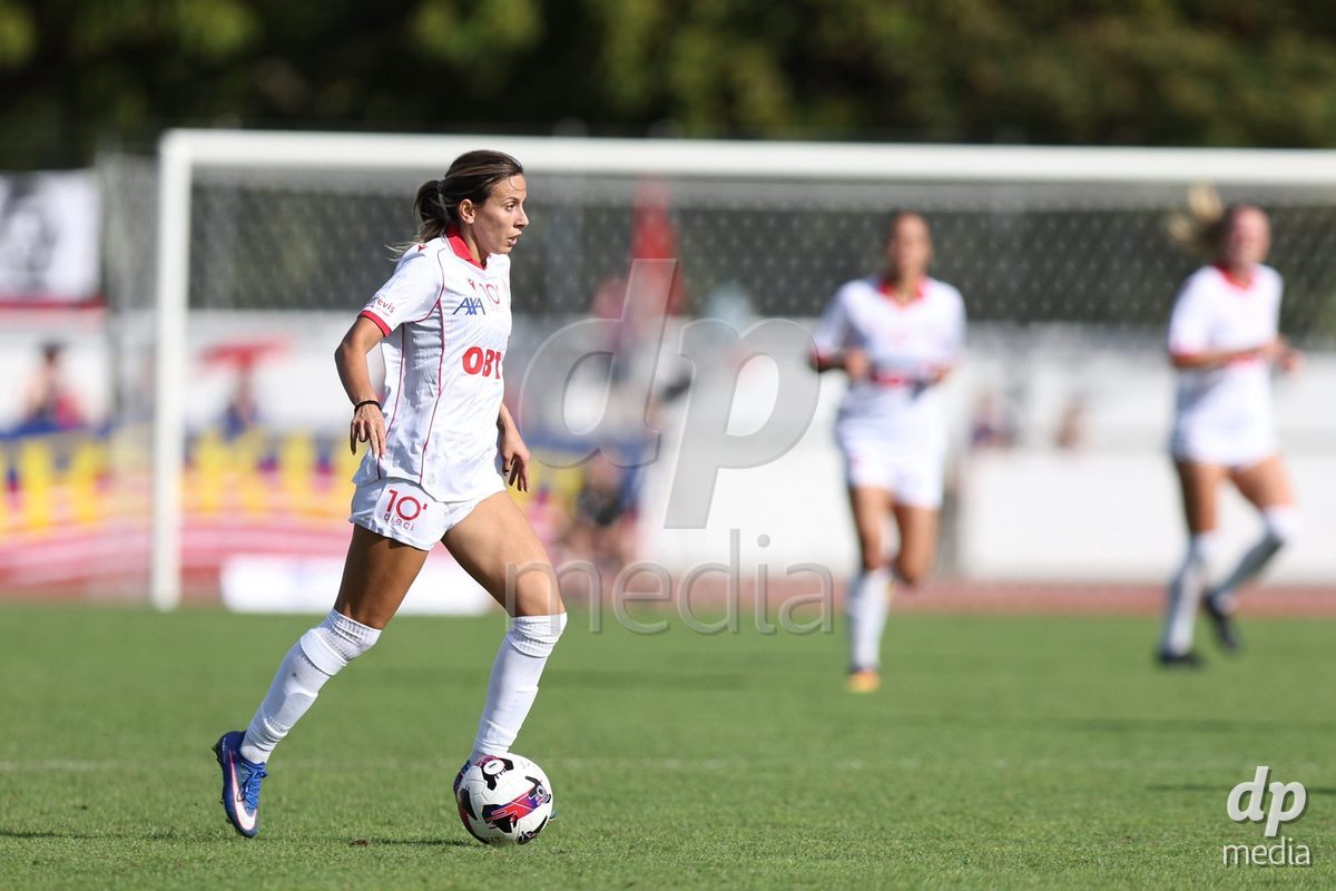 BASEL, SWITZERLAND - September 19: 7 Evdokia Dimitrova Popadinova of FC Rapperswil-Jona in action during the AXA Women's Super League match between FC Basel and FC Rapperswil-Jona at Leichtathletik-stadion on September 19, 2026 in Basel, Switzerland.