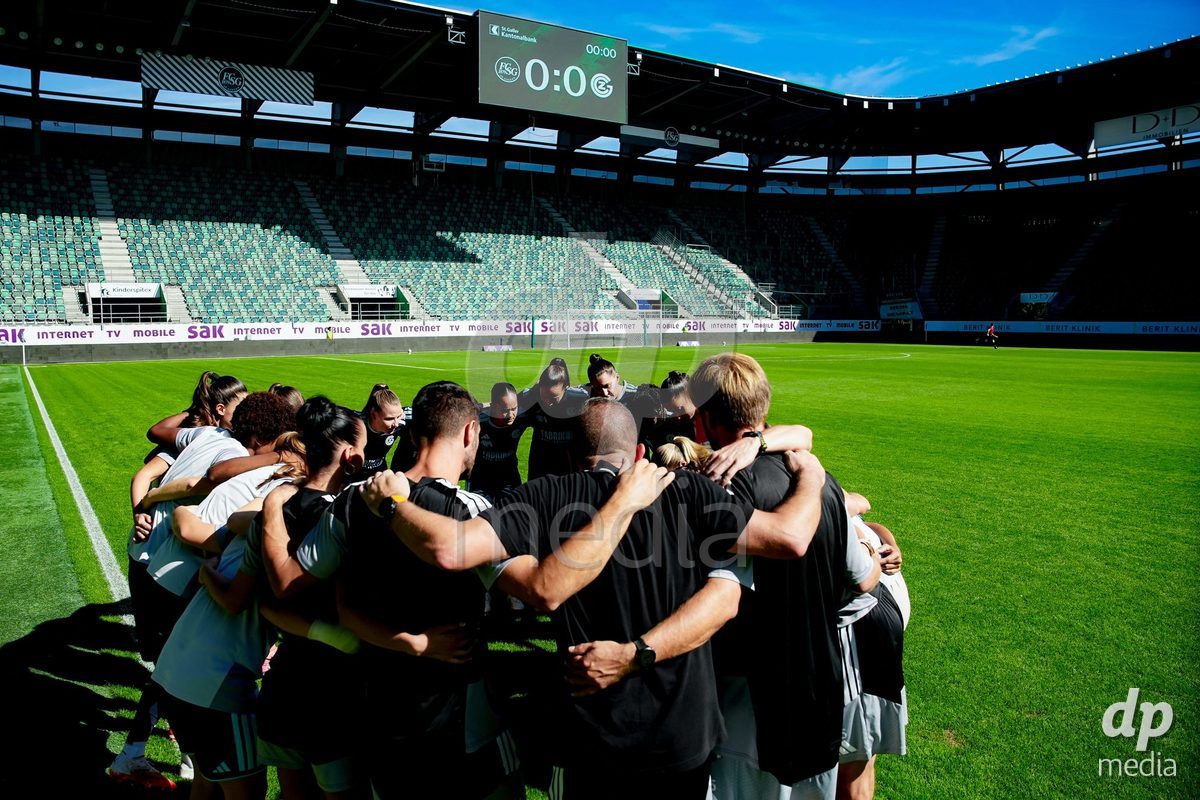 ST. GALLEN, SWITZERLAND - SEPTEMBER 19: GC Frauenfussball during the AXA Women's Super League match between FC St. Gallen 1879 and GC Frauenfussball at Berit Sitterstadion on September 19, 2026 in St. Gallen, Switzerland.