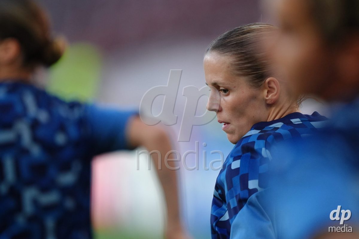 GENEVA, SWITZERLAND - SEPTEMBER 23: Laura Strik of Servette FC Chenois Feminin during the UEFA Women's Champions League match between Servette FC Chenois Feminin and OL Lyonnes at Stade de Geneve on September 23, 2026 in Geneva, Switzerland.
