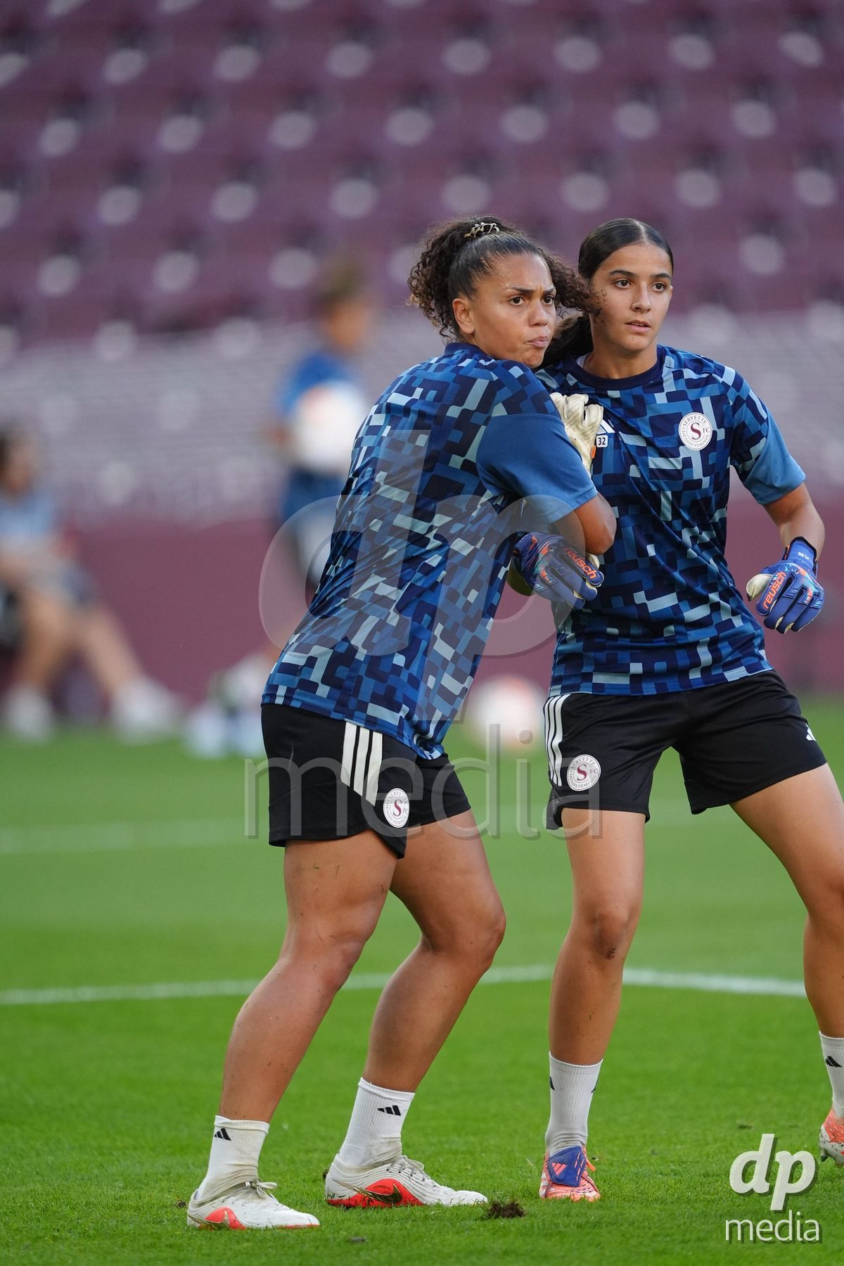 GENEVA, SWITZERLAND - SEPTEMBER 23: Goalkeeper Jacintha Weimar and Goalkeeper Abby Blanco of Servette FC Chenois Feminin during warmup before the UEFA Women's Champions League match between Servette FC Chenois Feminin and OL Lyonnes at Stade de Geneve on September 23, 2026 in Geneva, Switzerland.